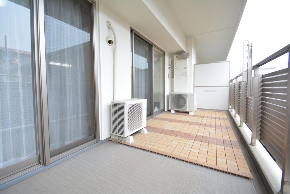 Balcony. Local (11 May 2013) Shooting