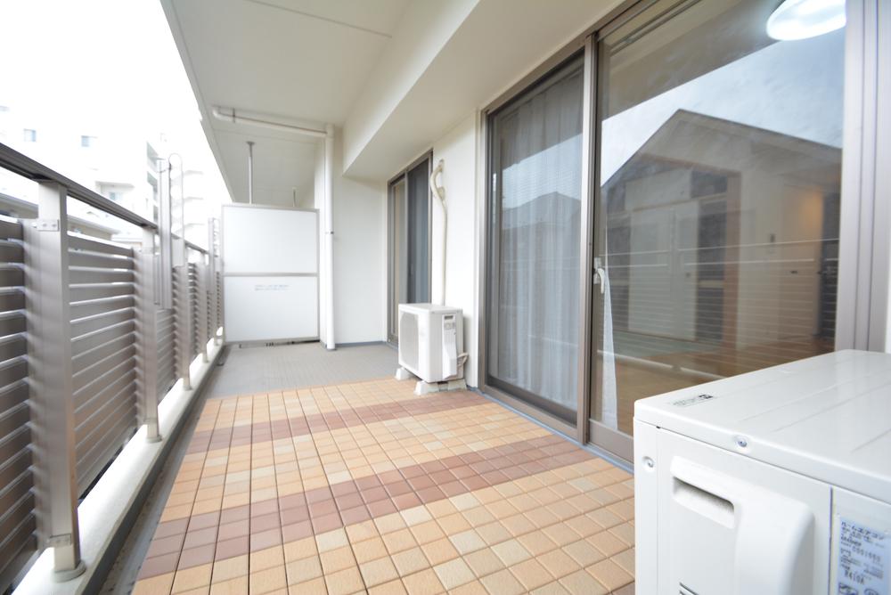 Balcony. Local (11 May 2013) Shooting