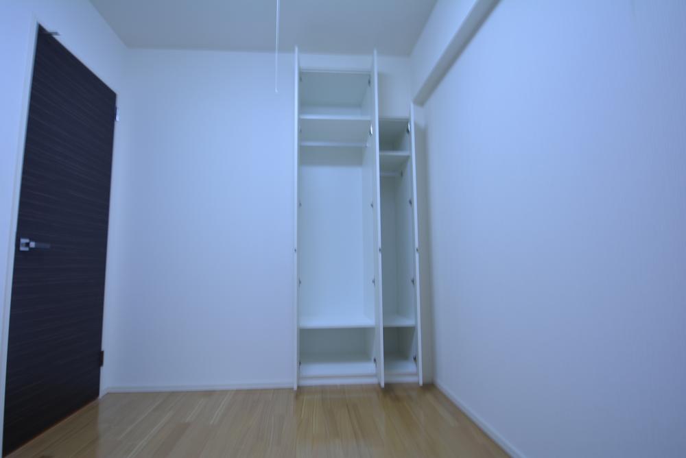 Non-living room. Indoor (11 May 2013) Shooting