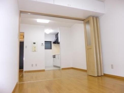 Non-living room. Clean room