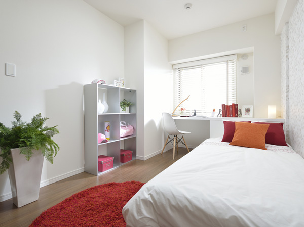 Interior.  [Bedroom 2] Ensuring plenty of storage space, Space can be utilized freely in accordance with the growth of the child.