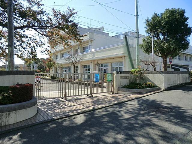 Primary school. 848m to Yokohama Municipal Onda Elementary School