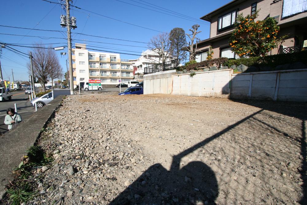 Local appearance photo. Local (11 May 2013) Shooting