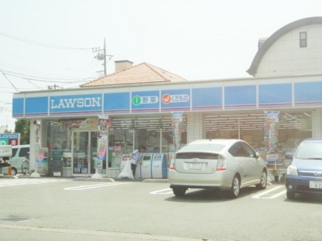 Convenience store. 680m until Lawson (convenience store)
