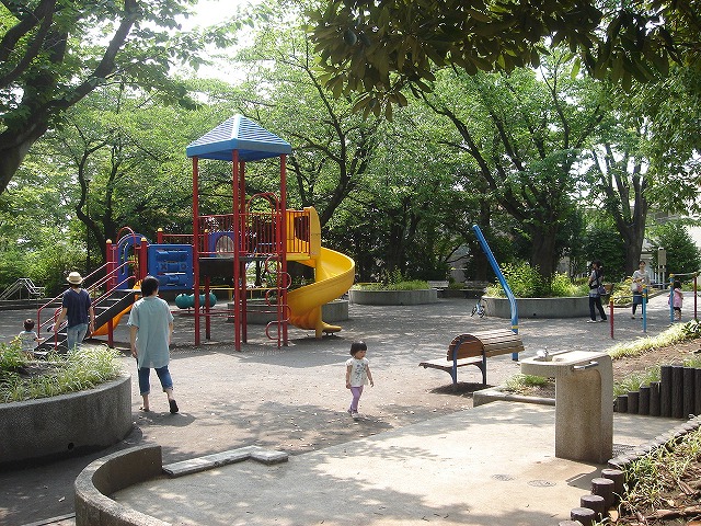 park. Yamauchi 593m to the park (park)