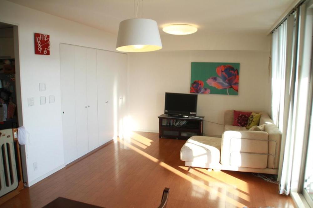 Living. Indoor (11 May 2013) Shooting