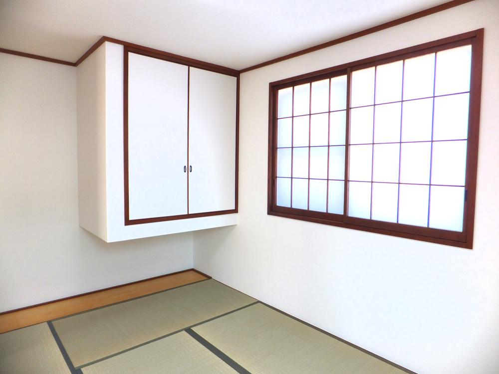 Non-living room. 6 is a Pledge of Japanese-style room. 