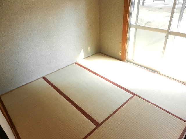 Living and room. Japanese-style room 4.5 Pledge