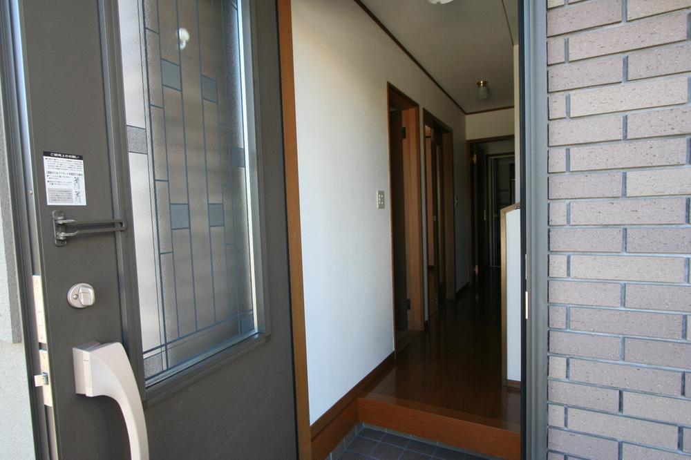 Entrance. Local (12 May 2013) Shooting