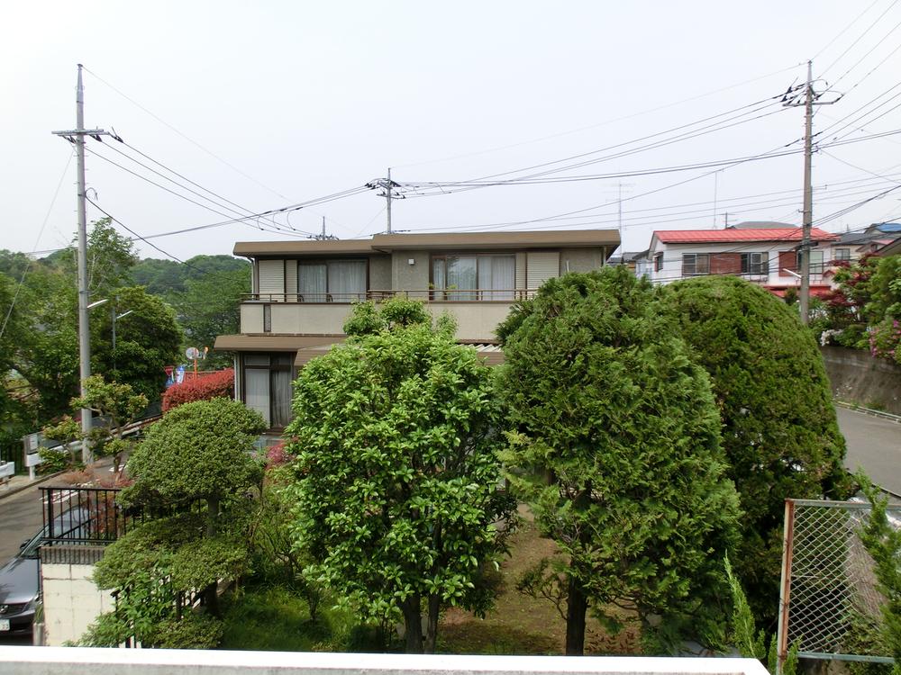 View photos from the dwelling unit. View from local (May 2012) shooting