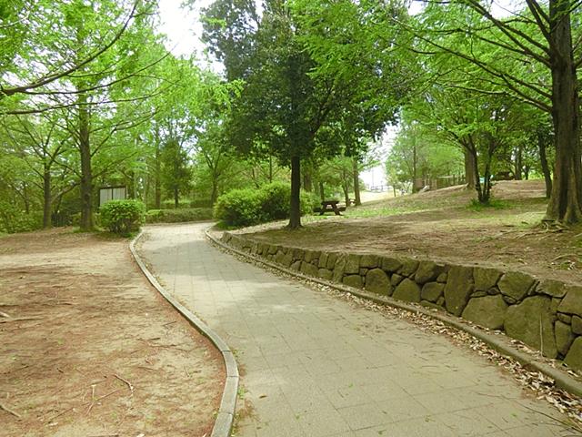 park. Akada until Nishikoen 1200m