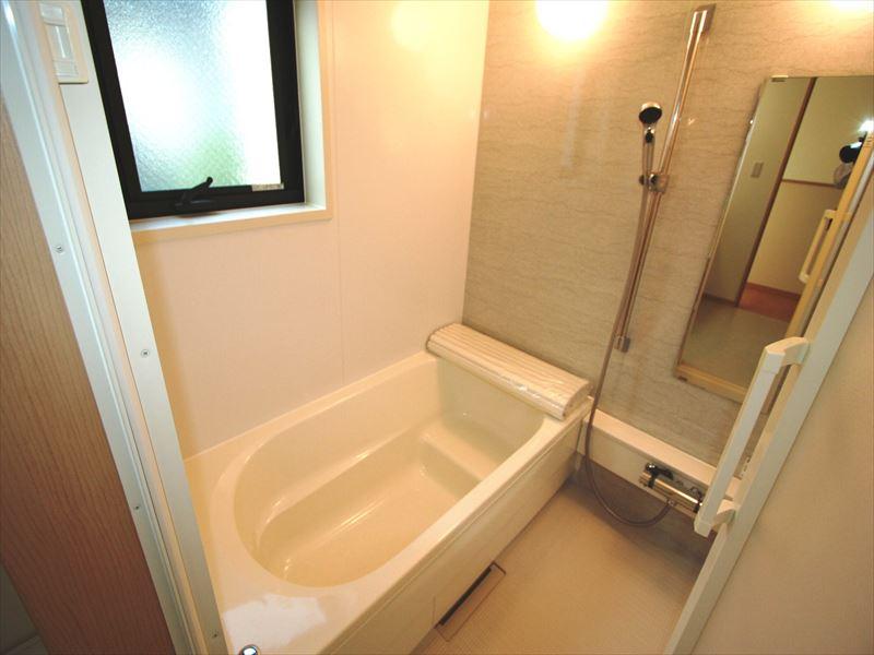 Same specifications photo (bathroom). Same specifications