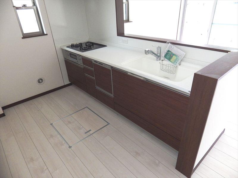 Same specifications photo (kitchen). Same specifications