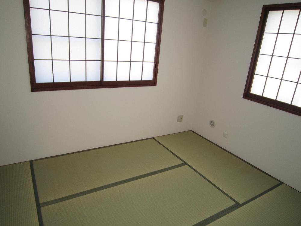Other introspection. There is a Japanese-style room in the 2F. 