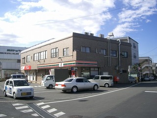 Convenience store. 110m to Seven-Eleven (convenience store)