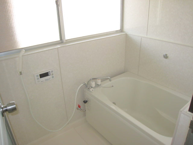 Bath. Bathroom with additional heating function