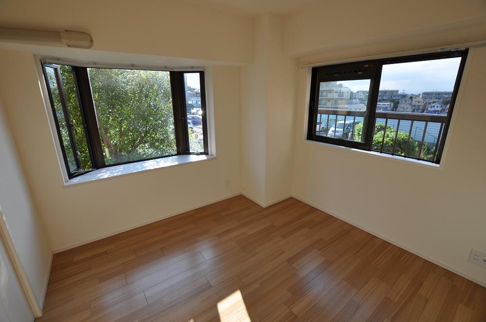 Non-living room. Indoor (September 2013) Shooting