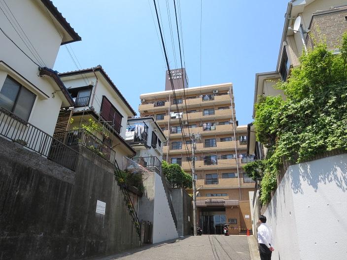 Local appearance photo. Indoor (September 2013) Shooting