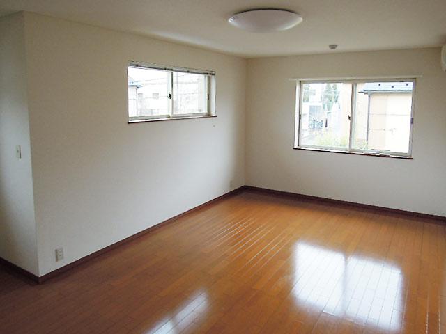 Non-living room. 2F Western-style