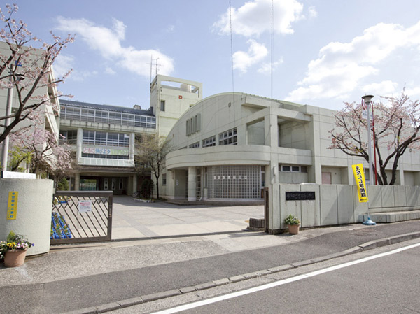 Surrounding environment. Yokohama Municipal Edanishi elementary school (about 570m / An 8-minute walk)