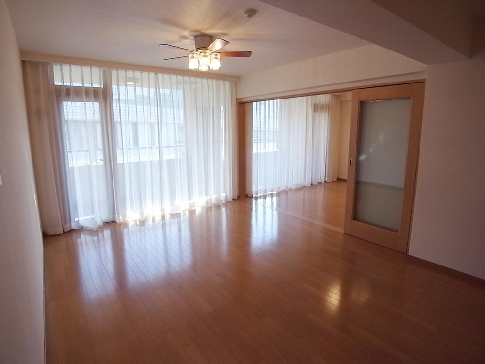 Living. Indoor (11 May 2013) Shooting