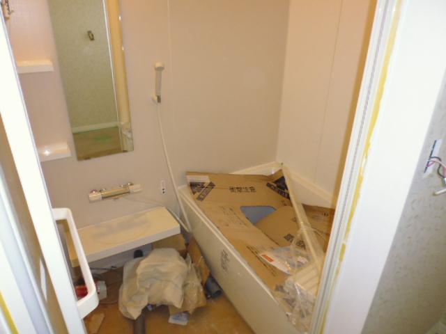 Bathroom. Indoor (November 30, 2013) Shooting