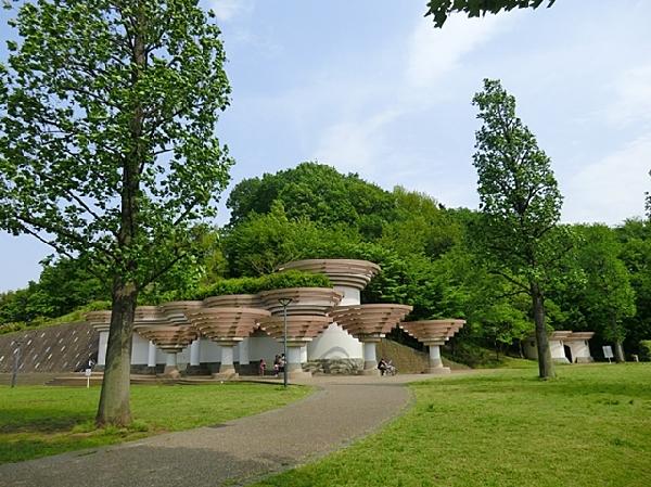 park. 1300m until the Nara Mountain Park