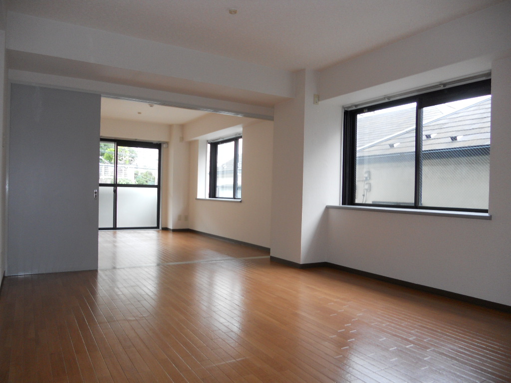 Living and room