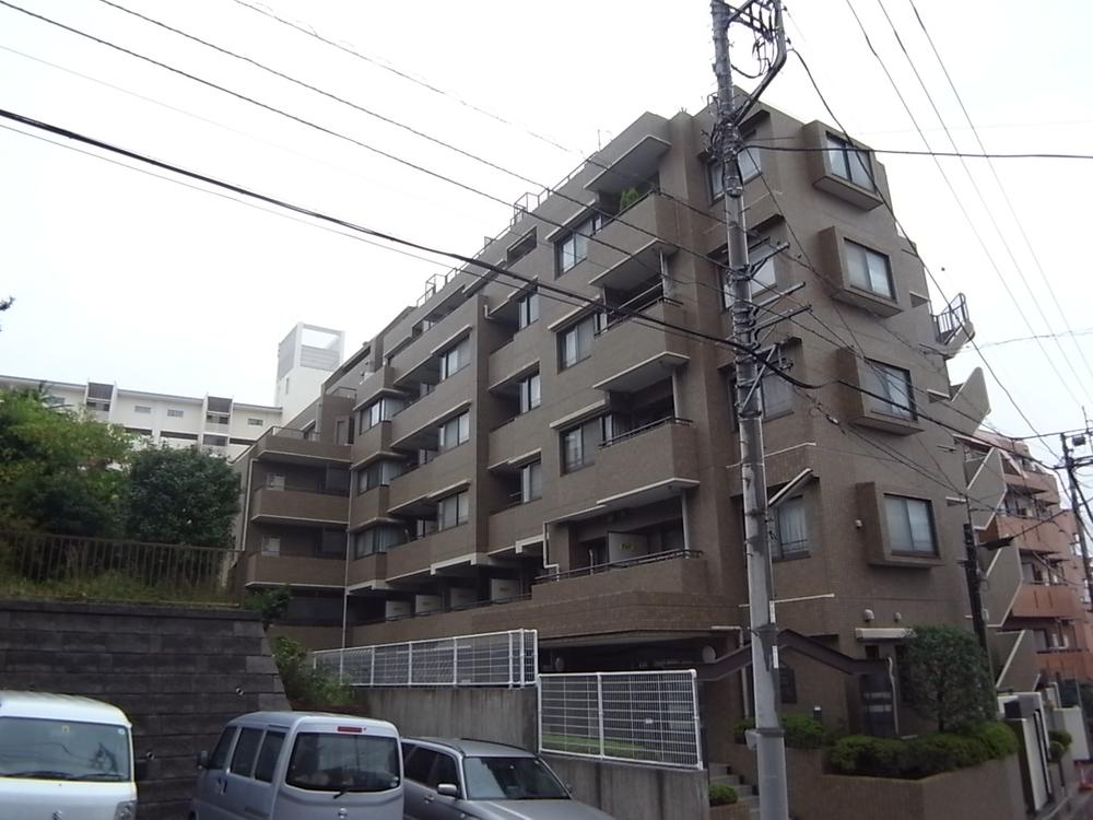 Local appearance photo. Local (10 May 2013) Shooting