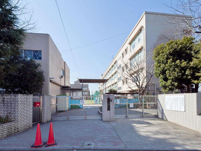 Primary school. Yokohama Municipal Tsutsujigaoka 250m up to elementary school