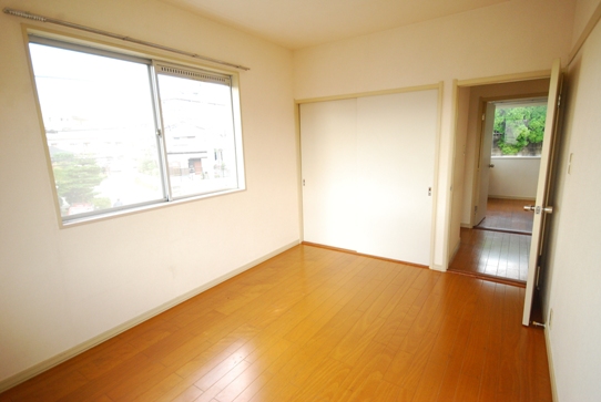 Living and room. Second floor south Western-style