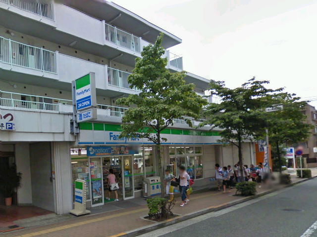 Convenience store. 240m to Family Mart (convenience store)