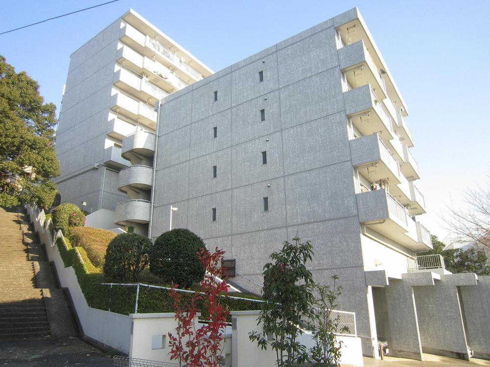 Local appearance photo. Local (12 May 2013) is a bright apartment of shooting south-facing ☆