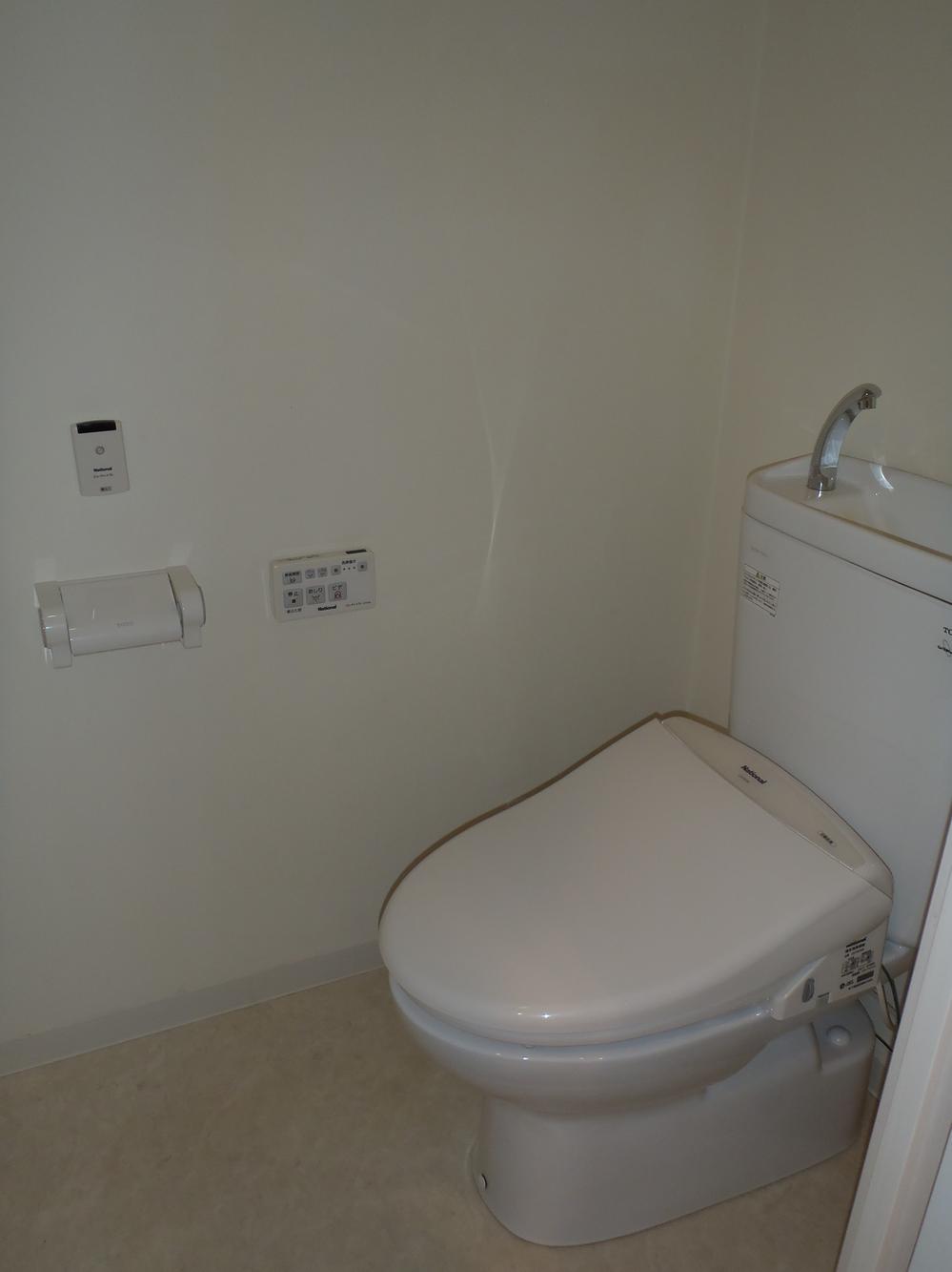 Toilet. Indoor (February 2013) Shooting