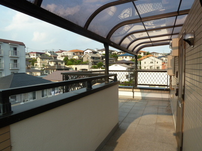 Other. Only 1 household on the top floor! !