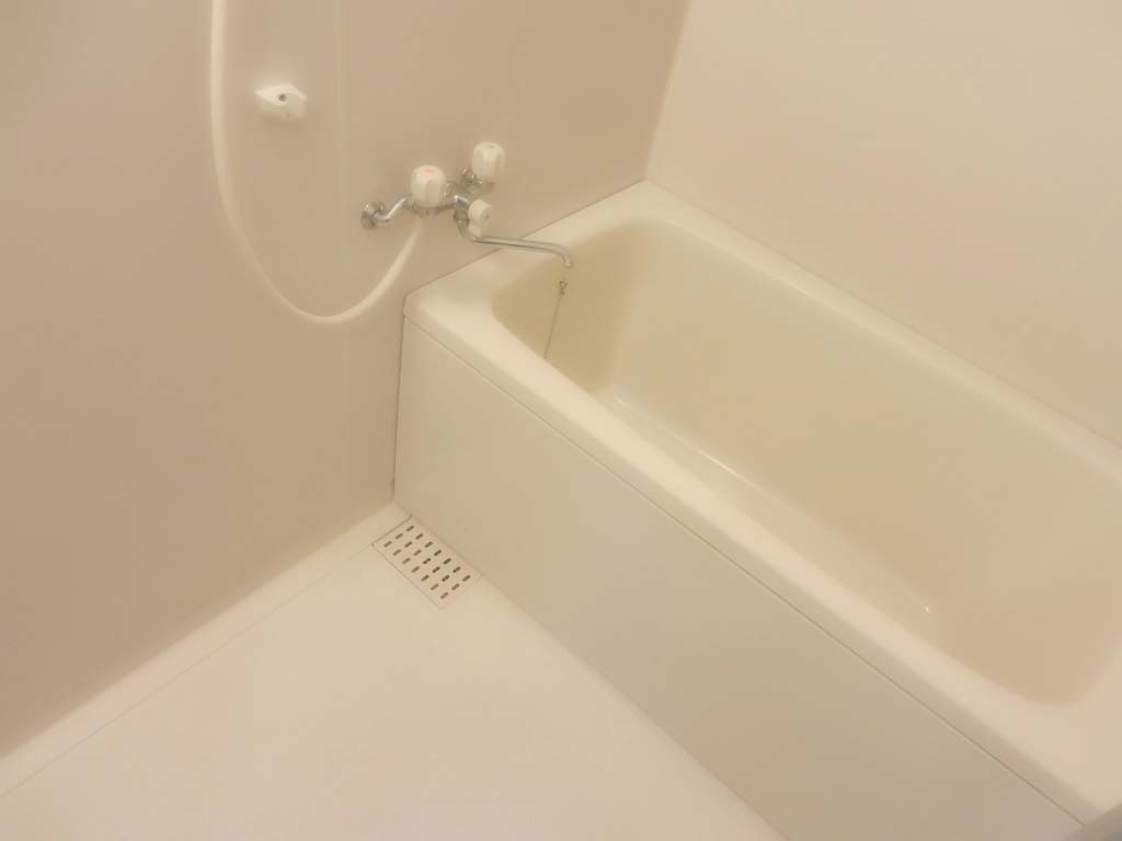 Bath. Bathroom additional heating function ・ With dryer