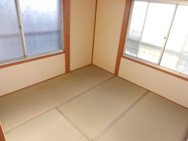 Living and room. Japanese-style room 4.5 Pledge