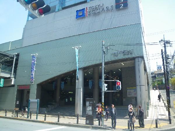 Shopping centre. 1500m is a 19-minute walk from Aobadai Tokyu Square.