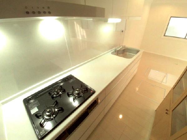 Kitchen. There cupboard