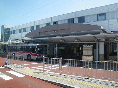 station. Tokyu Denentoshi 1100m to Azamino Station