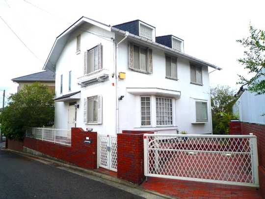 Local appearance photo. Building appearance (1)
