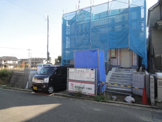 Local appearance photo. Building 2