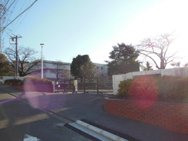Primary school. Yokohama Municipal Azamino 450m until the second elementary school