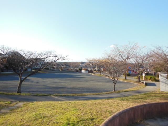 park. 350m until Misuzugaoka park