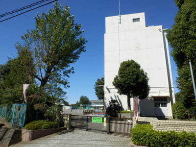 Primary school. Motoishikawa up to elementary school (elementary school) 410m