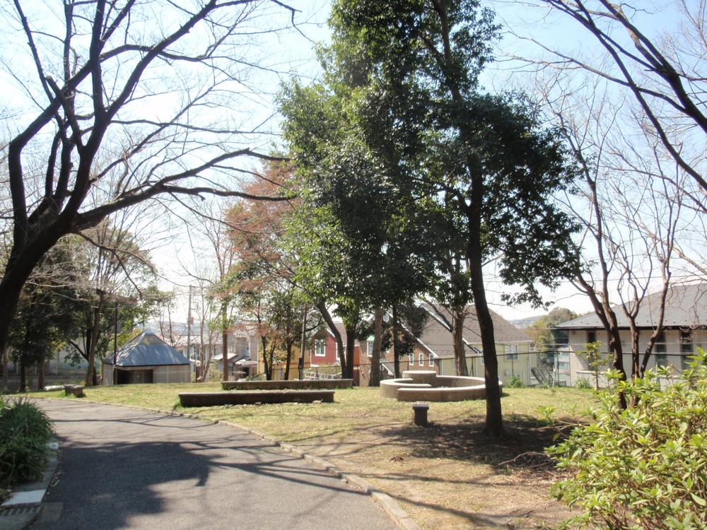 park. 3-minute walk from the 230m nearest Zen This temple park until Zentotera park