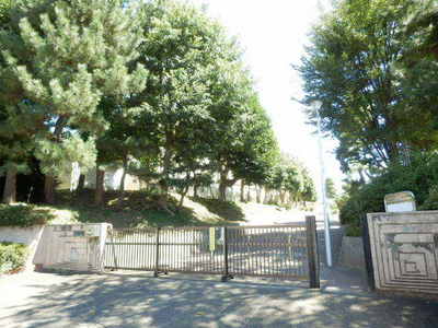 Junior high school. Yamauchi 350m until junior high school (junior high school)