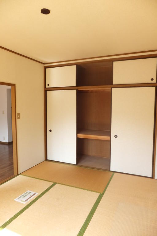 Other room space. Take a nap in a Japanese-style room ・  ・ I want to