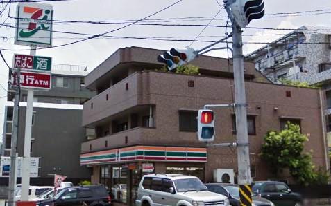 Convenience store. 280m to Seven-Eleven (convenience store)