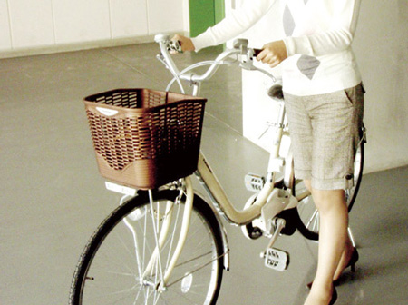 Other.  [Cycle share] Residents are free to adopt the cycle share of three bicycle with electric assist that can be rented. And promote bicycle use to go out to the neighborhood.  ※ The photograph is an example of a bicycle that can be rented.